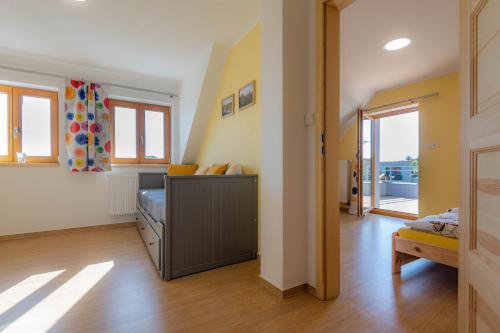 Vcelarstvi pod Svatym Florianem in Novy Saldorf-Sedlesovice