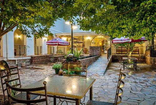 . Nolangeni Hotel