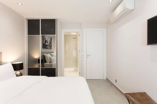 Marriott- Croisette: Superb 3 bedrooms/ 3 baths - image 12