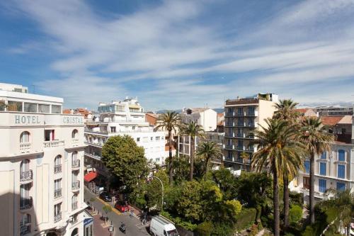 Marriott- Croisette: Superb 3 bedrooms/ 3 baths - image 3