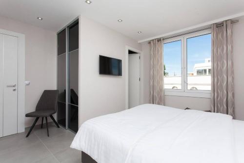 Marriott- Croisette: Superb 3 bedrooms/ 3 baths - image 14