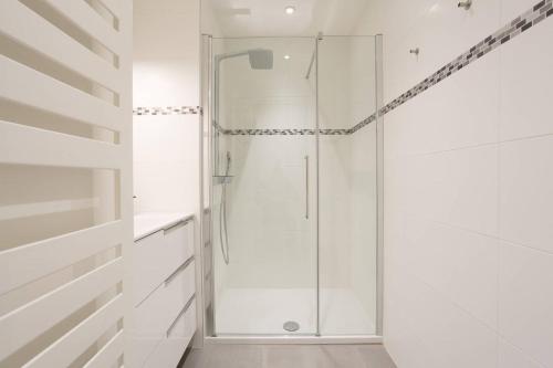 Palais Miramar: 1 bed side sea view - image 5