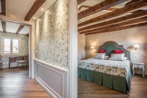 Ca' Dell'Opera Luxury Apartment with Terrace - image 7