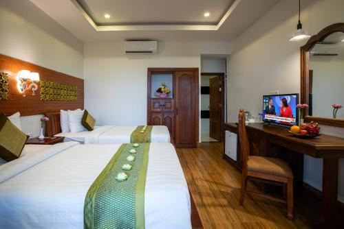 room detail thumbnail 1