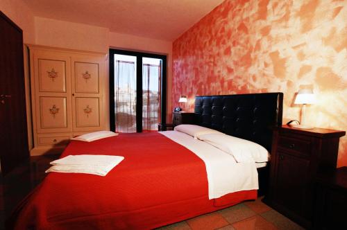 La Casa Rossa Country House - image 13