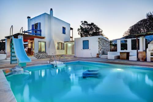  White and blue Villa in Drios