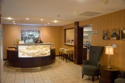 Ivy Court Inn and Suites