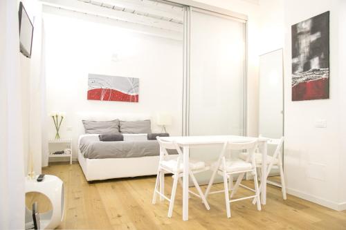 Amazing, new & fully furnished studio in Duomo