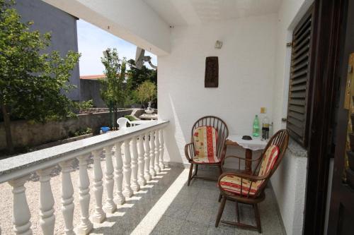 Apartments with a parking space Starigrad Paklenica - 6566