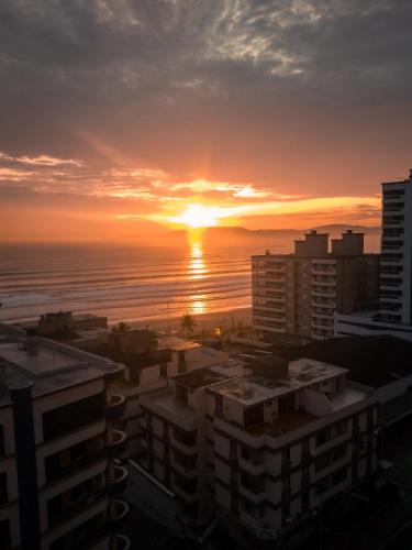 Meia Praia Apto 3Q