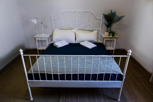 Coolangatta Sands Hostel Room Type - Double Room with Shared Bathroom