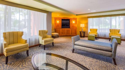 Best Western Plus Chelmsford Inn - image 11
