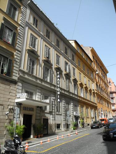 Hotel Corona - main image