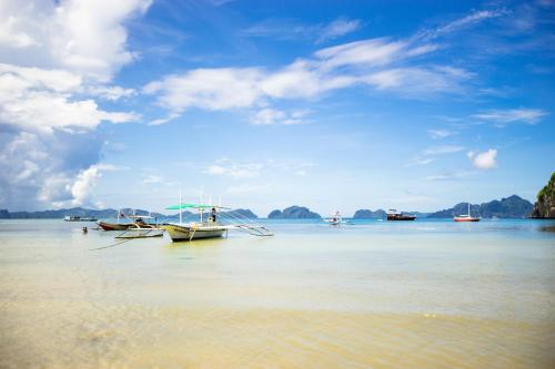 Maligaya Beach Bungalows 4