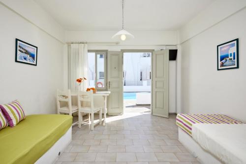 尼索斯提拉酒店 (Nissos Thira) in 菲拉