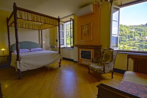1 king bed, 2 twin beds