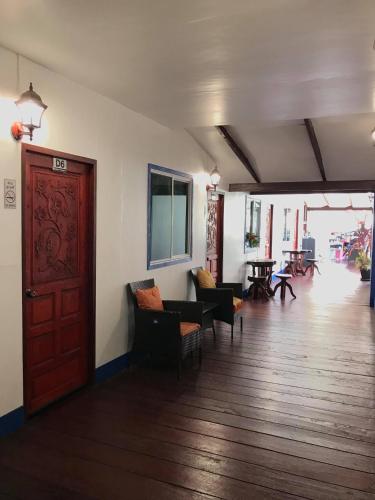 Dutchman Homestay in Salat Bay