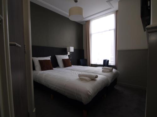 Clemens Hotel