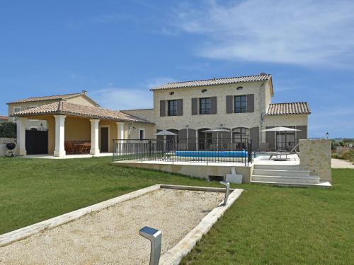 Villa in Uz s Garrigues Sainte Eulalie with Pool