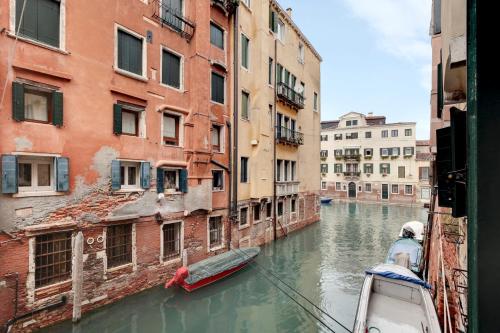 Cannaregio Canal View - Marco Polo Venice 