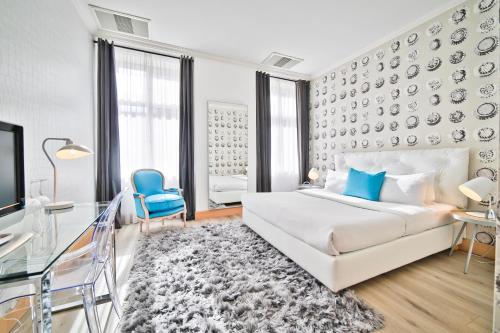hotel photo