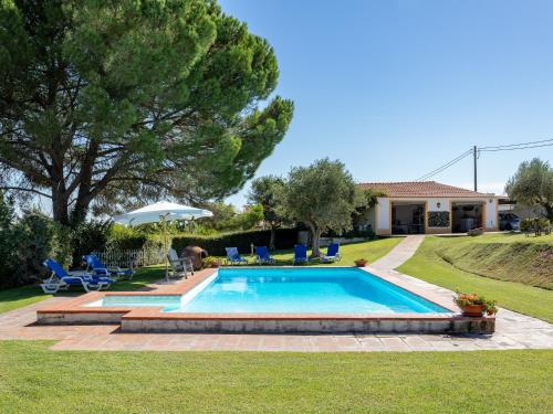 Kert, Monte Velho Country House in Montargil