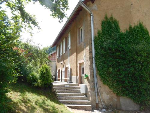 Gîte l'école est finie 6 personnes 4pièces gîte à louer Les Trois Maisons