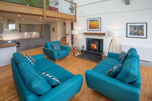 The Five Turrets in เซลคริก