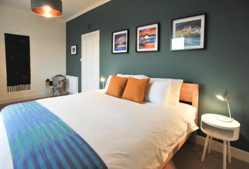 The Five Turrets in เซลคริก