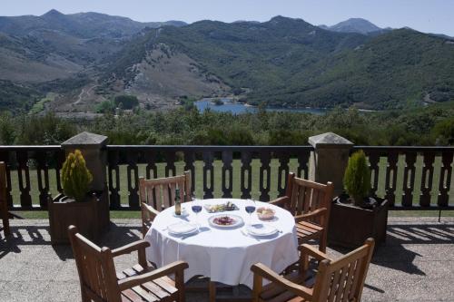 Parador de Cervera de Pisuerga - image 6
