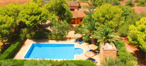 Can Crestall, Campos (foto 3)