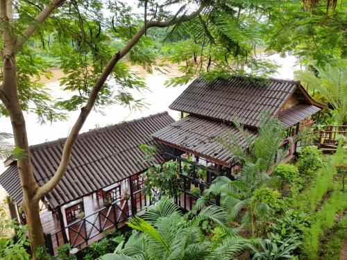 Bungalow with River View room in Thongbay Guesthouse Luang Prabang