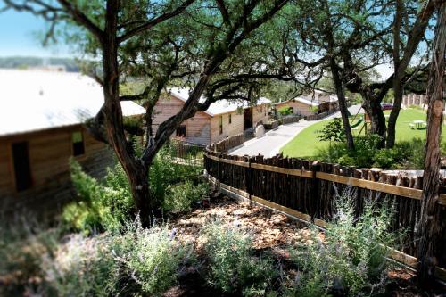 Hideout on the Horseshoe - Hotel - Canyon Lake