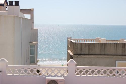  APARTAMENTO PUERTA AL MAR in Rota