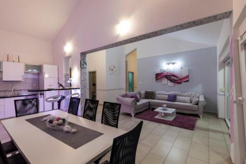 Holiday home Villa Anny - image 11