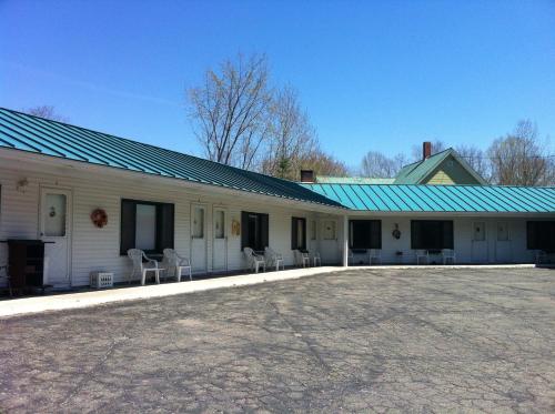Wells River Motel in Sugar Hill