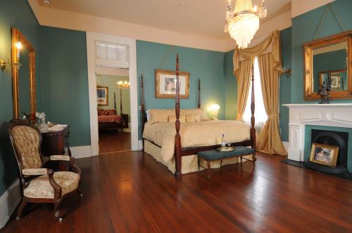 Edgar Degas House Historic Home and Museum - image 7