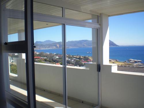 Penguinden - load-shedding free Penguinden - load-shedding free