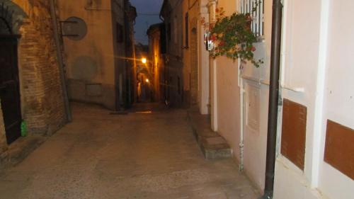  Lovely Spacious Apartment Loreto Aprutino, Pension in Loreto Aprutino bei Micarone