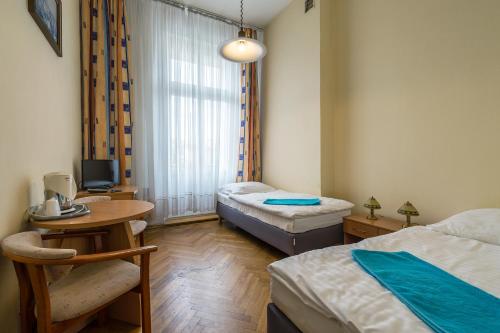Savoy Wrocław – Wroclaw, MA
