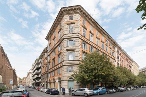 Villa Borghese Roomy Flat - image 9