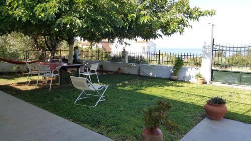  Enjoy the garden by the beach in Mírton