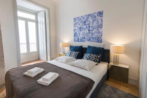Fancy Downtown Lisbon Apartment by LovelyStay, Lisabon