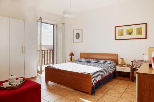 Bella Vista CaseSicule Sea View Apartment with Terrace Beach 50 m Wi-Fi - image 5