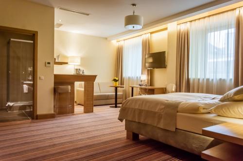 Hotel Drei Raben - image 12