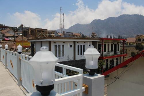 Bromo Otix Guest House in Bromo