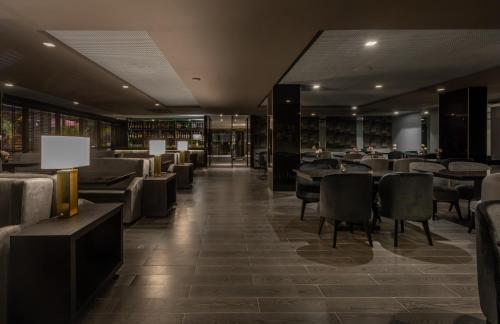 Restaurant, LS Hotel in João Pessoa