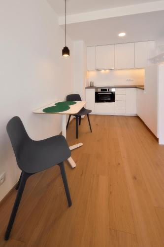 Smart Self Check-in Ambiente Apartments - image 6