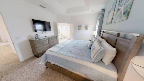 Sonoma Resort 7 Bedroom Vacation Home with Pool 1853 - image 8