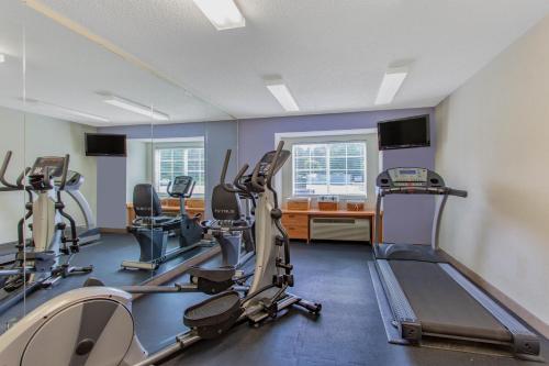 Microtel Inn & Suites by Wyndham Lillington/Campbell University in Lillington, USA